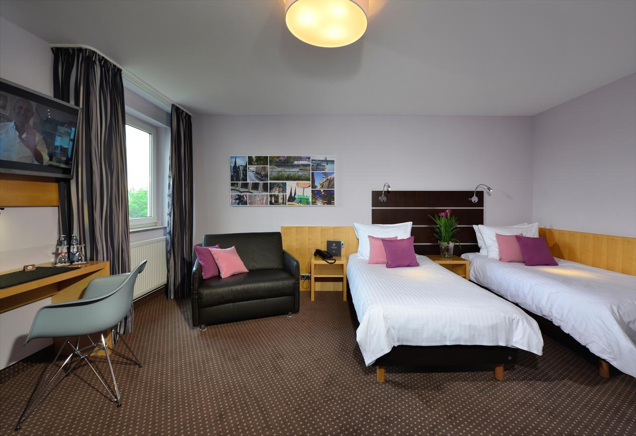 Uhu Garni 3* Köln